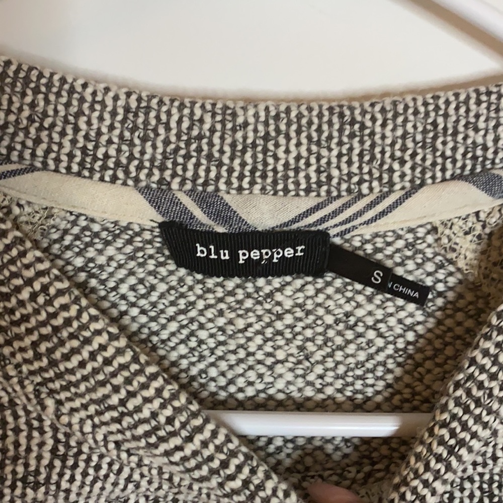 Gray Sweater - Picture 3 of 3